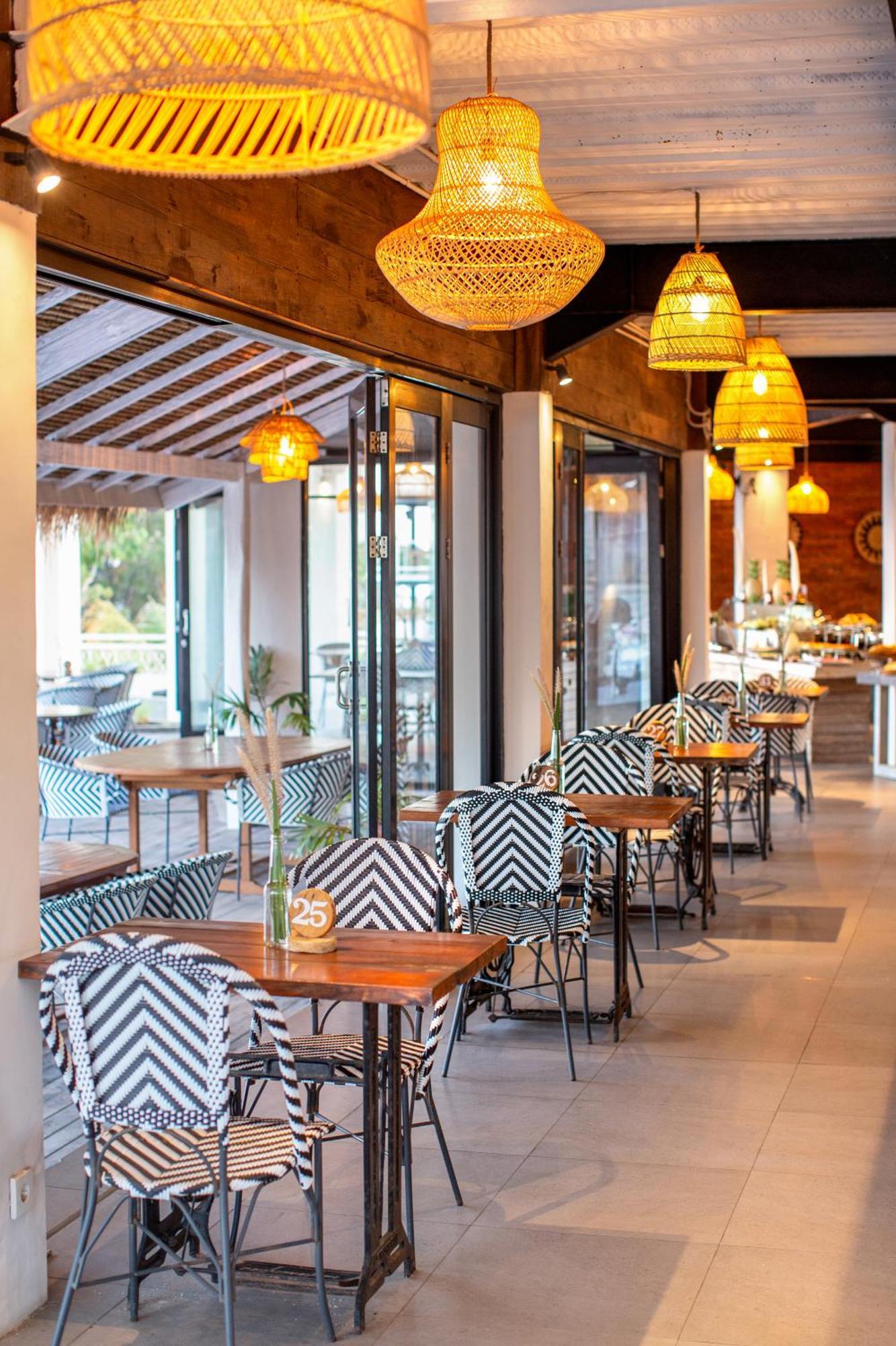 Frii Resort Джили Трауанган Екстериор снимка